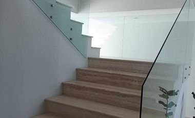 RENTO PENTHOUSE DE 2 PISOS SUPER AMPLIO  EN JURIQUILLA WISE LIVING