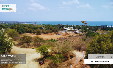 Dos Amplios Terrenos con Vista al Mar