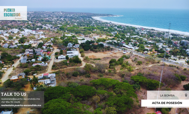 Dos Amplios Terrenos con Vista al Mar