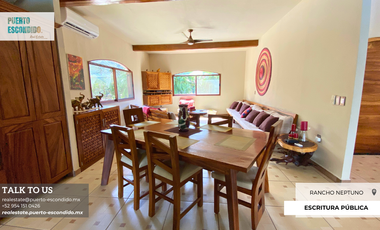 Villa de Lujo Sostenible en Rancho Neptuno
