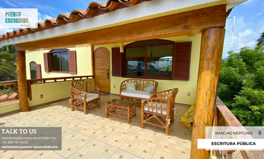 Villa de Lujo Sostenible en Rancho Neptuno