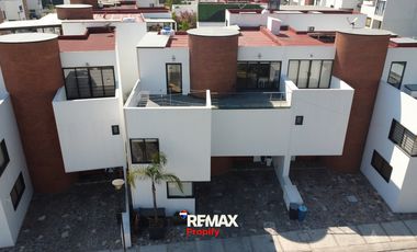 Casa en Venta Paseo Satélite, Naucalpan de Juárez, México