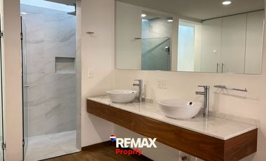 Casa en Venta Paseo Satélite, Naucalpan de Juárez, México