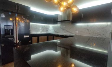 CASA CON ALBERCA EN VENTA EN LOMAS DE COCOYOC, MORELOS
