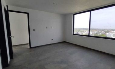 CASA CON ALBERCA EN VENTA EN LOMAS DE COCOYOC, MORELOS