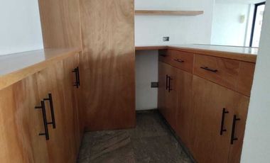 CASA CON ALBERCA EN VENTA EN LOMAS DE COCOYOC, MORELOS
