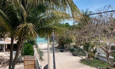 Casa de una planta amueblada en venta a 100 metros del mar