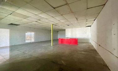 BODEGA EN RENTA A ESPALDAS DE LA J.MUJICA