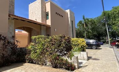 Edificio de Departamentos en Venta en Puerto Aventuras LB 279