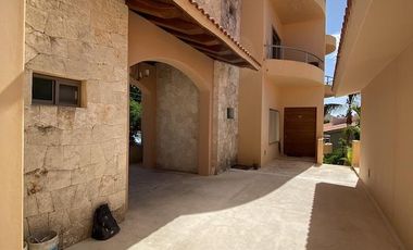 Edificio de Departamentos en Venta en Puerto Aventuras LB 279