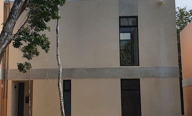 CASA EN VETA DE 2 HABITACIONES EN TULUM, QROO. LB 242