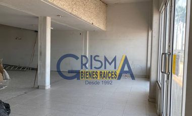 LOCAL EN RENTA  SOBRE BOULEVARD EN ZONA CENTRO