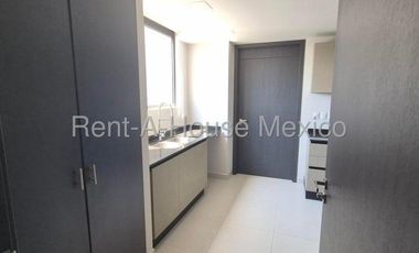 Departamento en  Renta en Huixquilucan, Bosque Real  AM. 25-3625