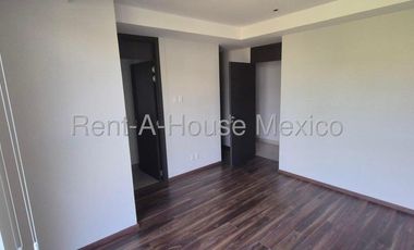 Departamento en  Renta en Huixquilucan, Bosque Real  AM. 25-3625