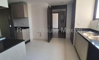 Departamento en  Renta en Huixquilucan, Bosque Real  AM. 25-3625
