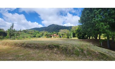 SE VENDE TERRENO EN ALTOS DEL MARIA