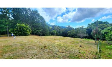 SE VENDE TERRENO EN ALTOS DEL MARIA