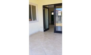 VENTA DE CASA EN LA FONTANA CON GARITA DE SEGURIDAD 846 METROS