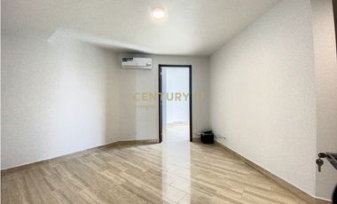 Ph The Regent. Costa del Este | JAC