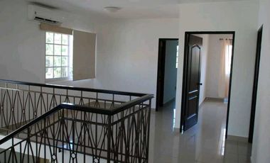 SE VENDE CASA DE 4 RECAMARAS EN VILLA VALENCIA,COSTA SUR