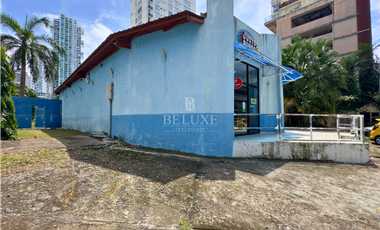 SE VENDE TERRENO CON ACCESO A DOS CALLES EN SAN FRANCISCO (5-6)