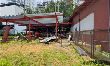SE VENDE TERRENO CON ACCESO A DOS CALLES EN SAN FRANCISCO (5-6)