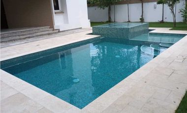 Alquiler de Casa en Balmoral. Costa del Este.Cod-J251