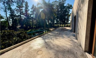 Espectacular Casa Quinta en Barrio La Plantación. Brandsen