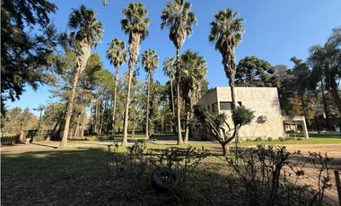 Espectacular Casa Quinta en Barrio La Plantación. Brandsen