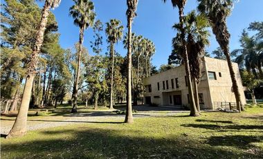 Espectacular Casa Quinta en Barrio La Plantación. Brandsen