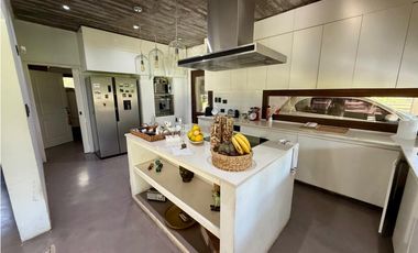 Espectacular Casa Quinta en Barrio La Plantación. Brandsen