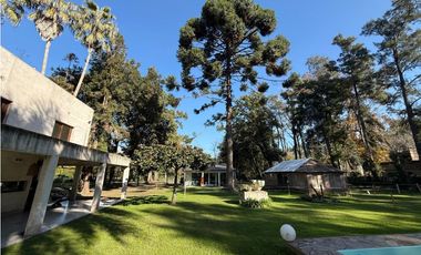 Espectacular Casa Quinta en Barrio La Plantación. Brandsen