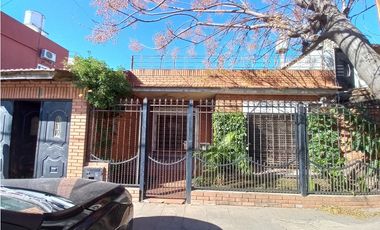 CASA CALLE LA PAZ , VILLA LUZURIAGA
