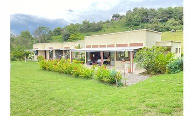 Vendo Magnífica Finca en el Mejor Clima del País ARBELAEZ