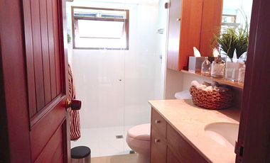 Venta Casa Finca Sabaneta Loma de San Jose con Piscina y amplio lote