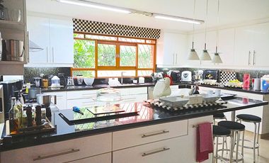 Venta Casa Finca Sabaneta Loma de San Jose con Piscina y amplio lote