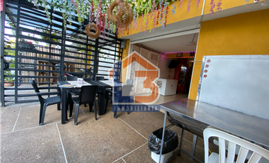 SE VENDE CASA DE USO MIXTO EN LAS AMERICAS