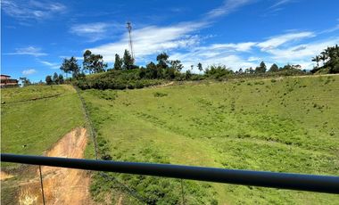 SE VENDE HERMOSO APARTAMENTO EN MARINILLA-DALIA