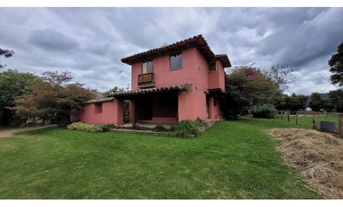 Venta Casa Campestre con pesebrera Chia