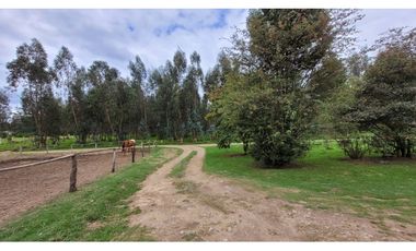 Venta Casa Campestre con pesebrera Chia