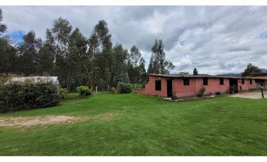 Venta Casa Campestre con pesebrera Chia