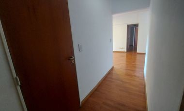 DEPARTAMENTO 4 AMBIENTES BALCON 2 BAÑOS LAVADERO