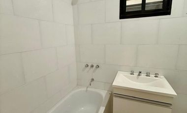 DEPARTAMENTO 3 AMB. C/ PATIO Y COCHERA