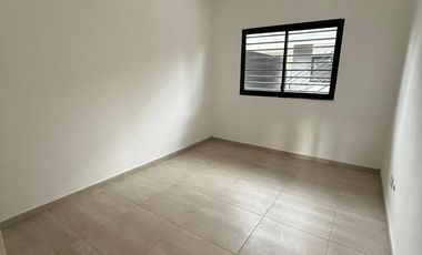 DEPARTAMENTO 3 AMB. C/ PATIO Y COCHERA