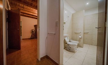 CASA EN VENTA 4 AMBIENTES EN CIUDADELA
