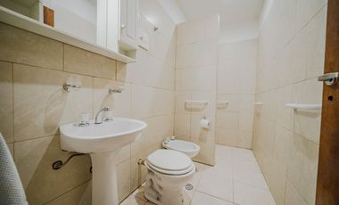 CASA EN VENTA 4 AMBIENTES EN CIUDADELA