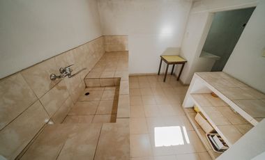 CASA EN VENTA 4 AMBIENTES EN CIUDADELA