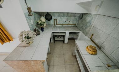 CASA EN VENTA 4 AMBIENTES EN CIUDADELA