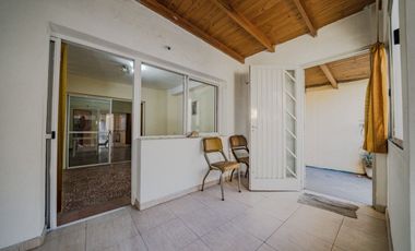 CASA EN VENTA 4 AMBIENTES EN CIUDADELA