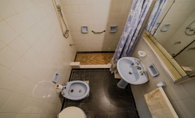 CASA EN VENTA 4 AMBIENTES EN CIUDADELA
